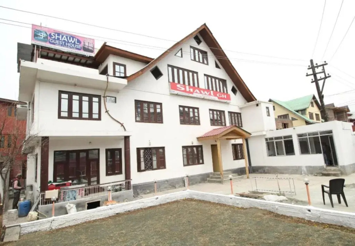 Shawl Gh By OYO Rooms