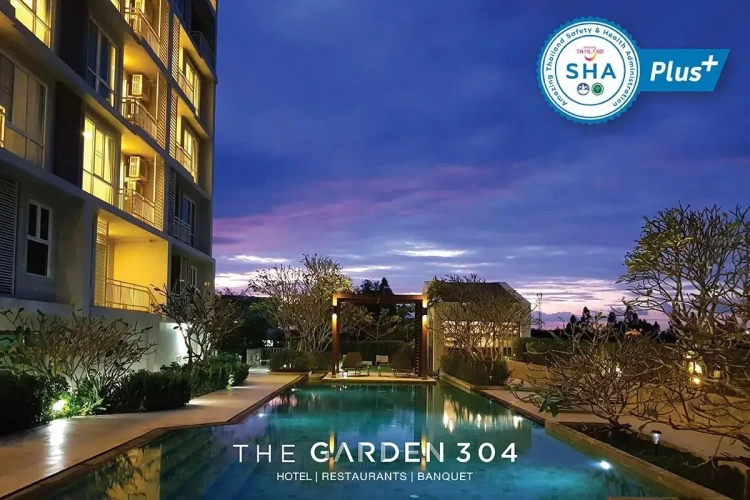 1 Bedroom Deluxe Double room with balcony
