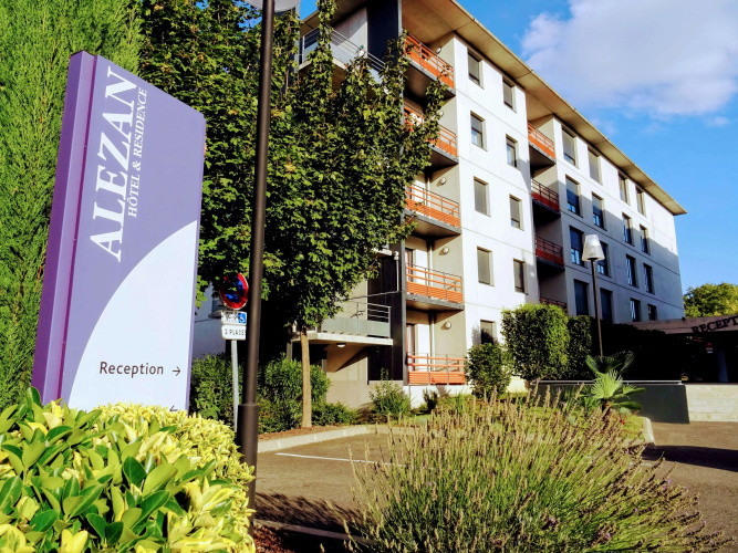 Alezan Hotel