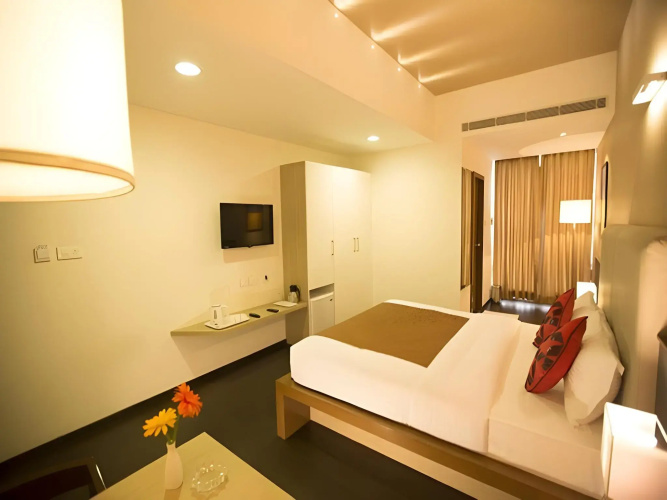 Vinaya Royal Inn