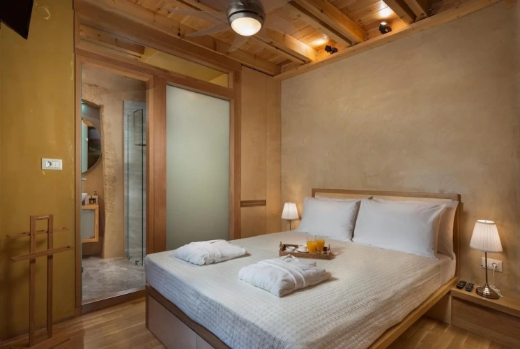 2 Bedrooms Deluxe Cottage