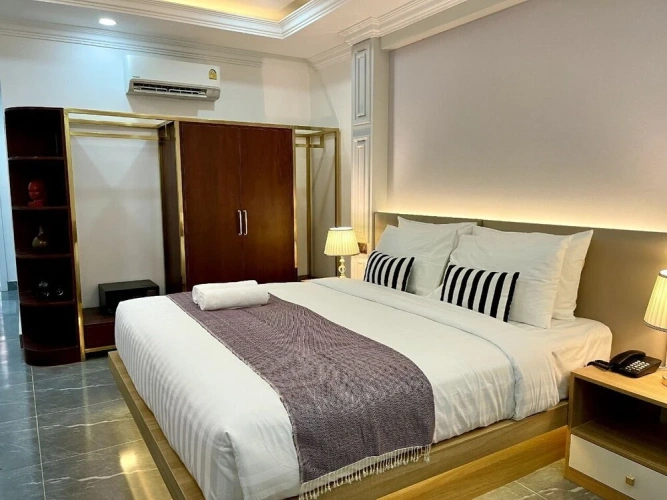 Deluxe Double Suite