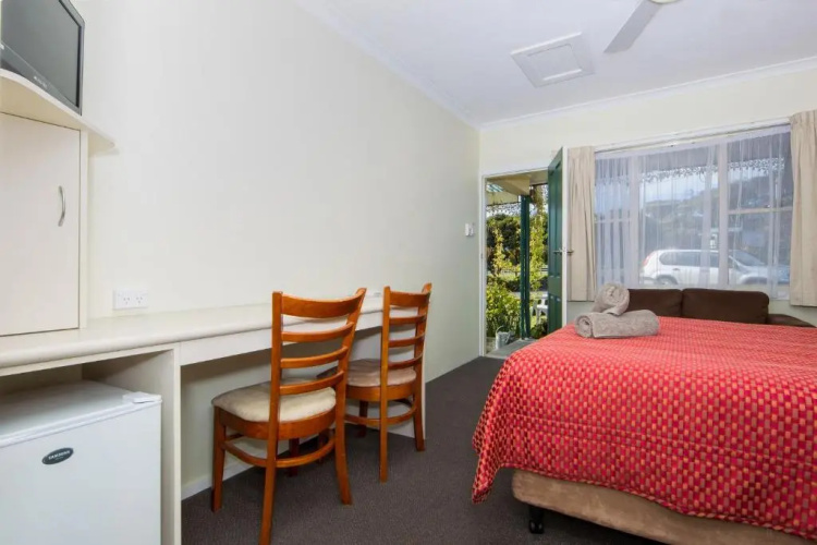 Wintersun Gardens Motel