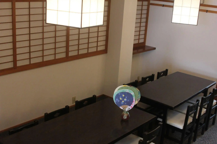 Shaq Bighouse - Hostel