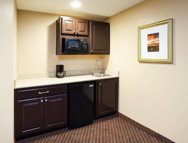 Holiday Inn Express & Suites Mount Pleasant-Charleston photo 25