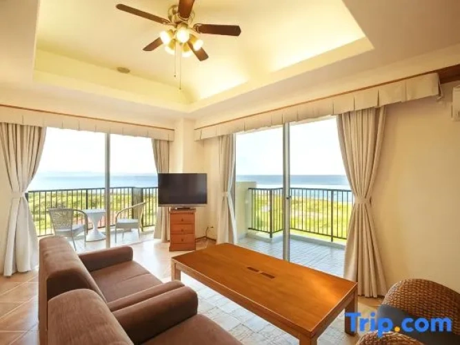 Twin Suite with ocean view