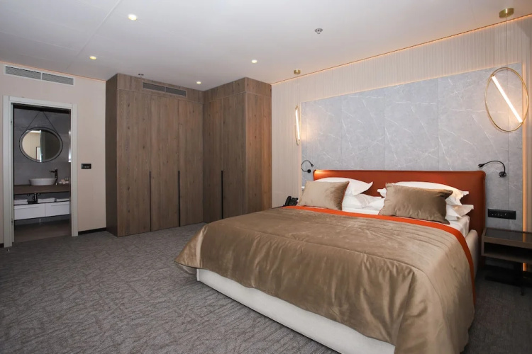 Hotel Medistone