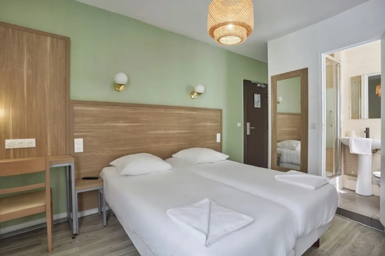 Twin room