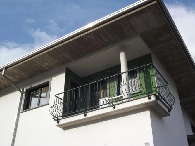 Apartment with balcony