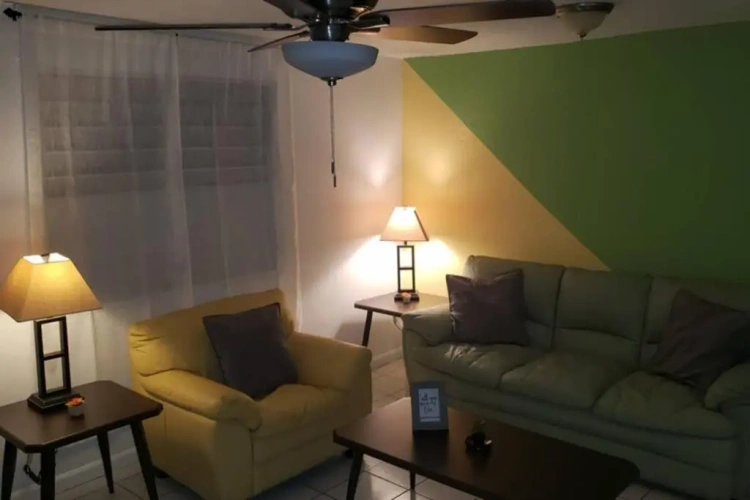 2 Bedrooms Apartment