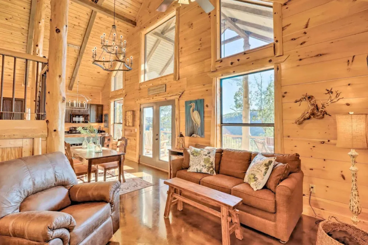 Mountain View Hideaway w/ Outdoor Fireplace!