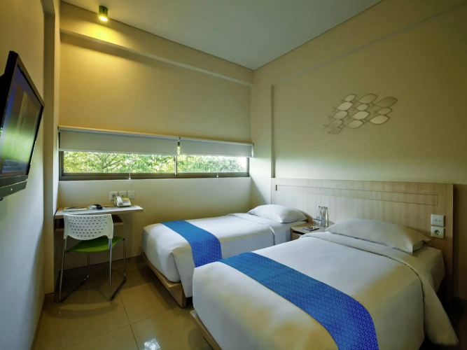 J Hotel Kuta