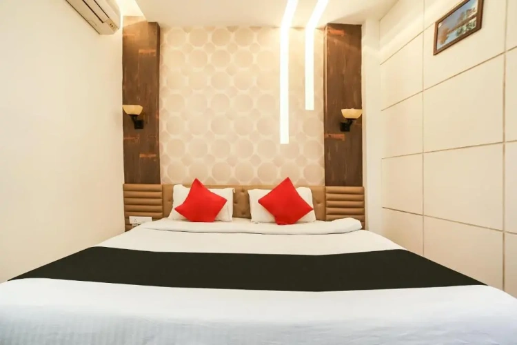 Classic Triple room
