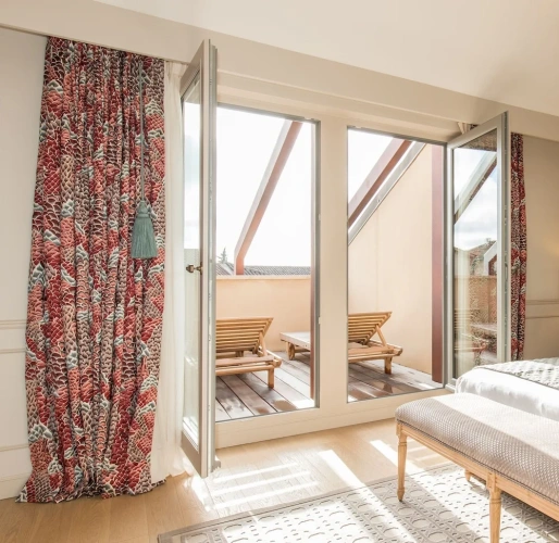 Suite with balcony