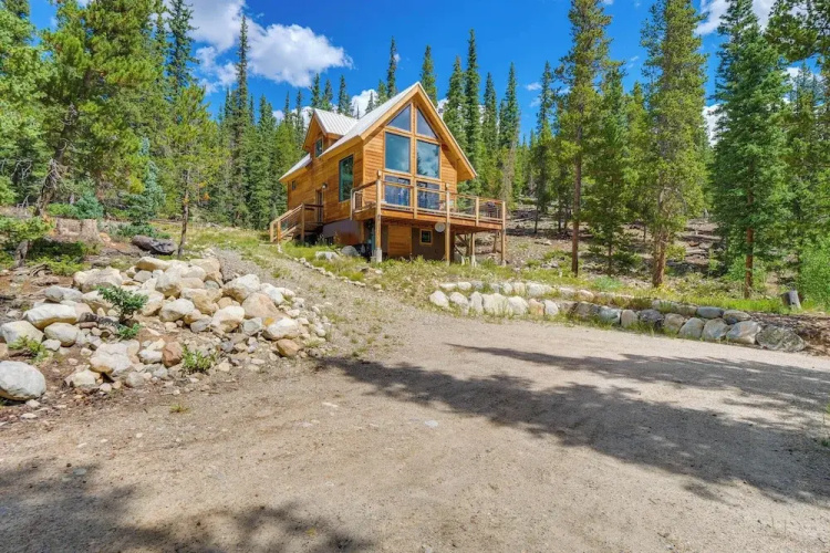 Private Deck: Secluded Fairplay Cabin