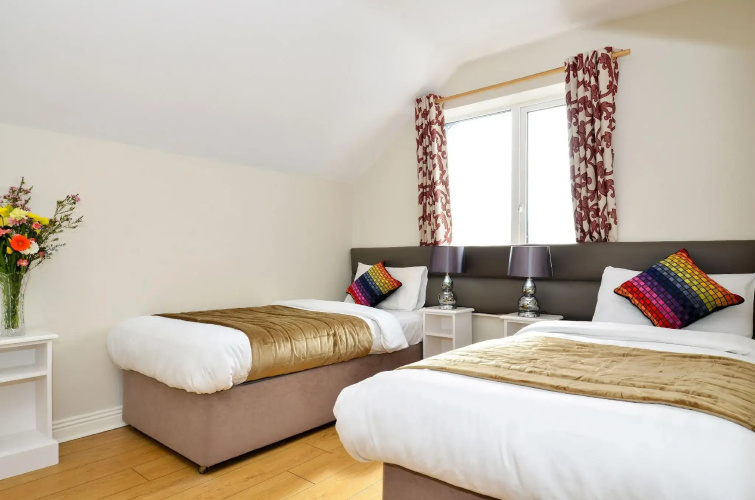Dingle Harbour Lodge