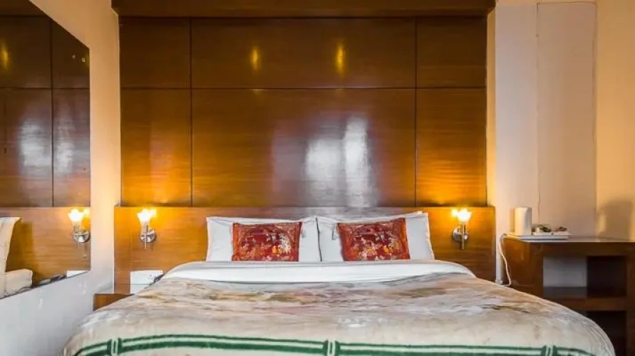 Deluxe Suite