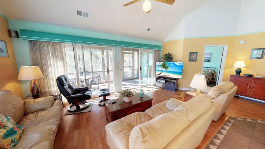 Club Villas Unit 8C