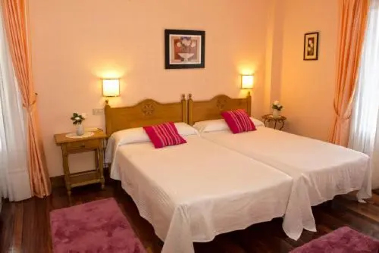 Hotel Txaraka