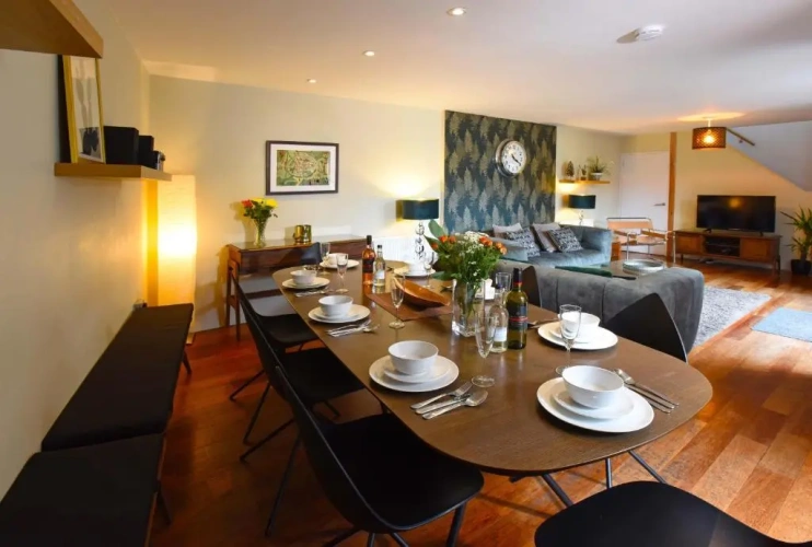 2 Bedrooms Cottage