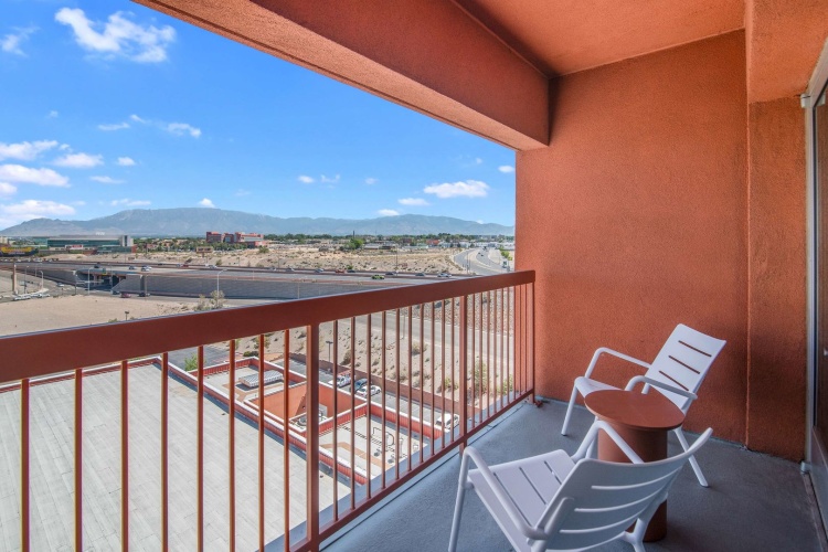 Embassy Suites by Hilton Albuquerque photo 9