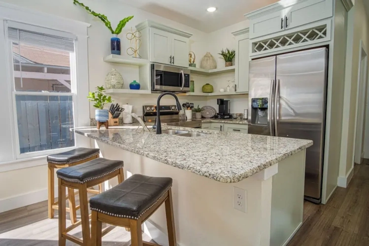 2 Bedrooms Cottage