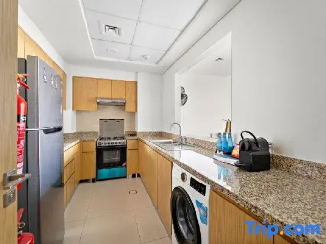 Downtown Stay 2BR + M | Walk to Dubai Mall & Opera