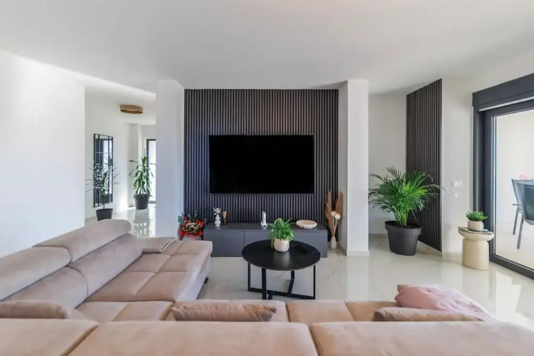 Luxury Villa Podversie with pool