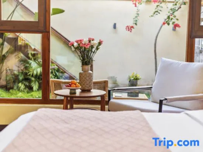 Lu Xiaoxiao's Courtyard Homestay