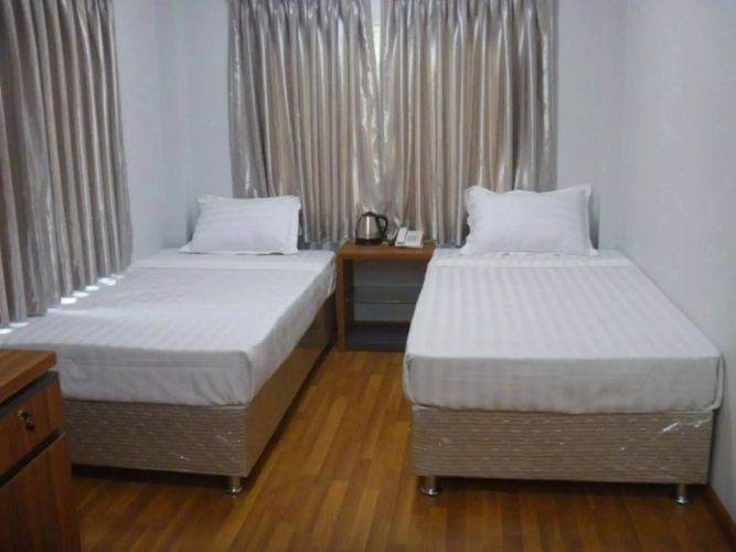 Golden Silk Road Hotel
