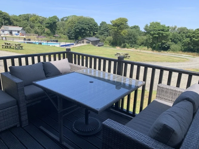 Apartment with balcony