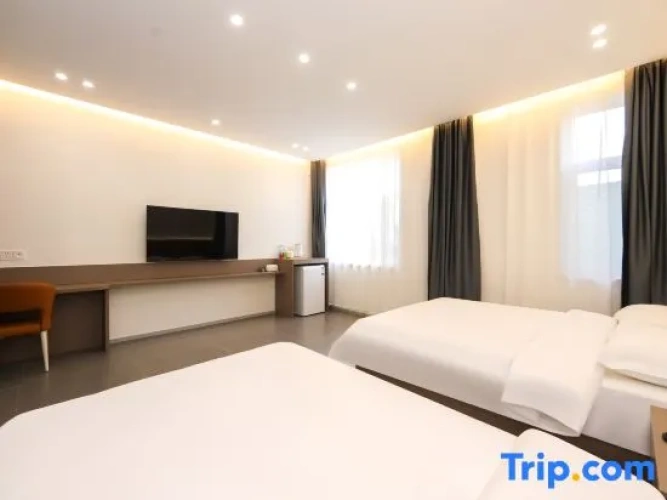 Economy Twin room