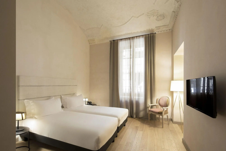 Opera 35 Boutique Hotel