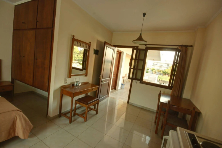 Theatraki Apartments