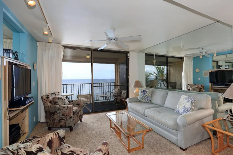 Kihei Beach #509 by Ali'i Resorts