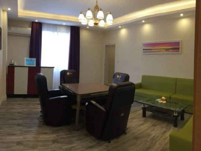Jungle Express Hotel