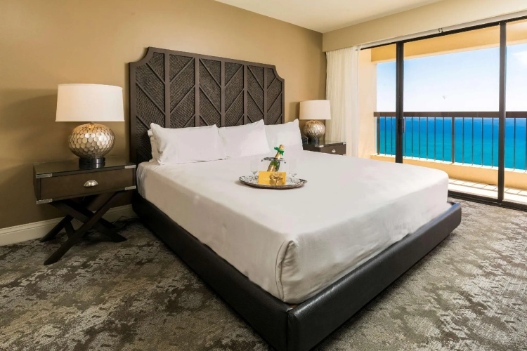 Aston Waikiki Beach Tower