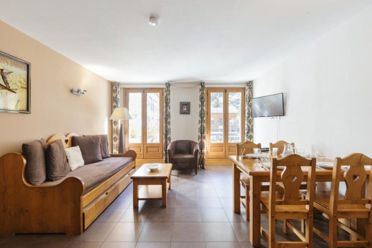 1 Bedroom Apartment