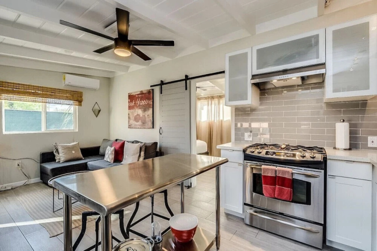 Chic Duplex in Tucson 1 of 2