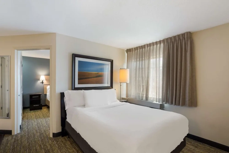 1 Bedroom Standard Quadruple Suite