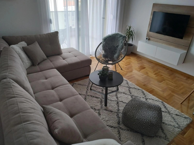 Apartman Avisi