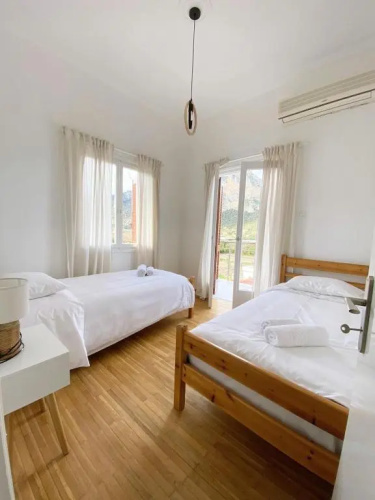 Thassa Beach Apartment No6 (with mountain view)