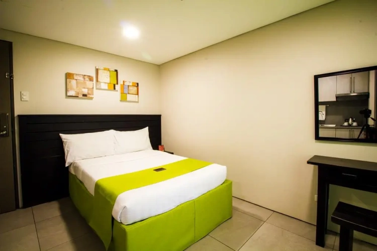 Deluxe Quadruple room with view