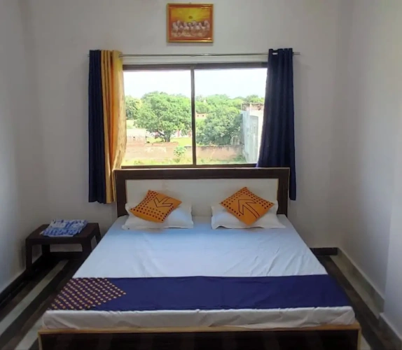 Deluxe Quadruple room with city view
