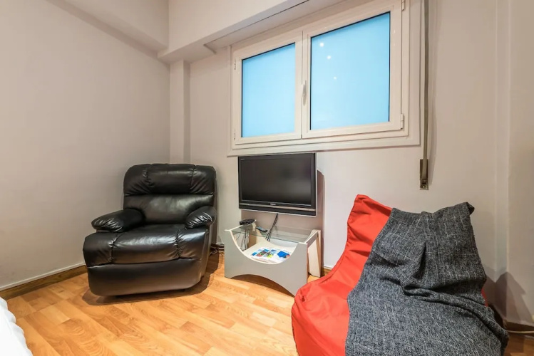 Cozy Athenian Apartment