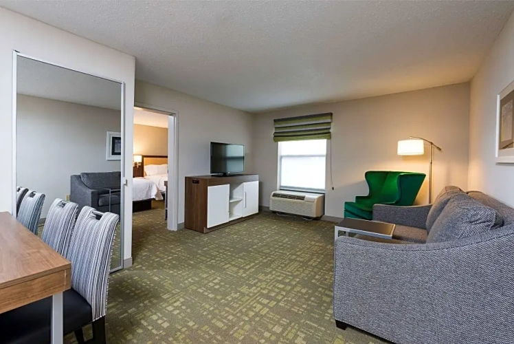 1 Bedroom Quadruple Suite