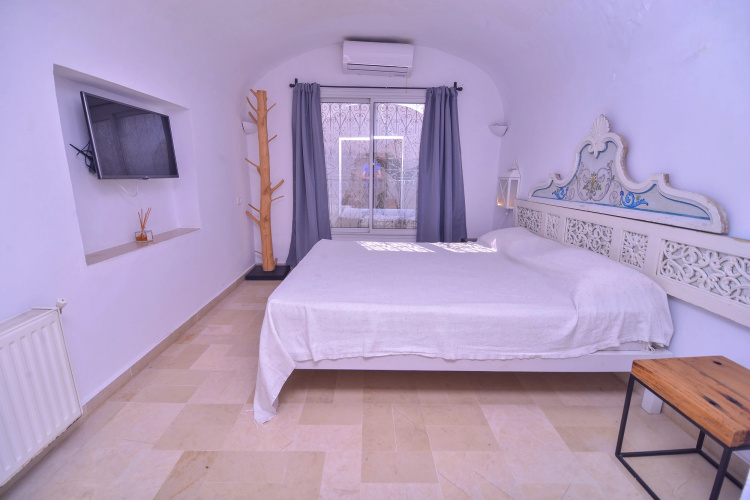 Airbetter - Fabulous Stay at Villa Skander Hammamet with Pool