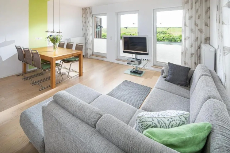 2 Bedrooms Apartment