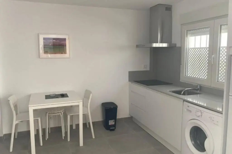 Loft independiente a 150 mtrs de la playa+wifi