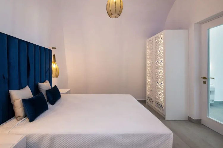 Palm Island Suites